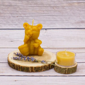 honey bandit beeswax candle pure and natural