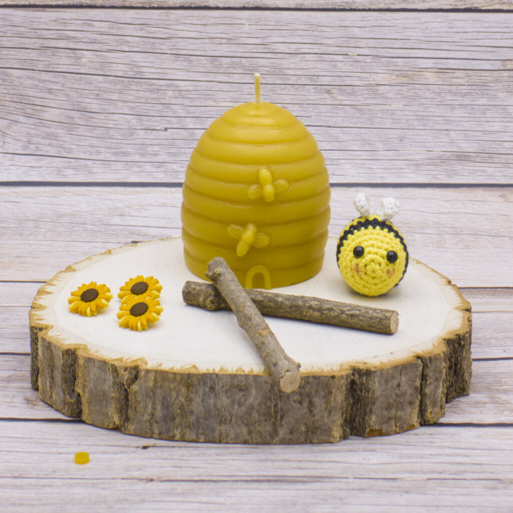 buzzing large bee skep beeswax candle florida pure & natural